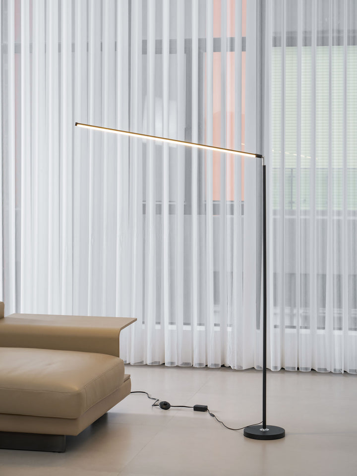 Selene Slim Floor Lamp - Vakkerlight