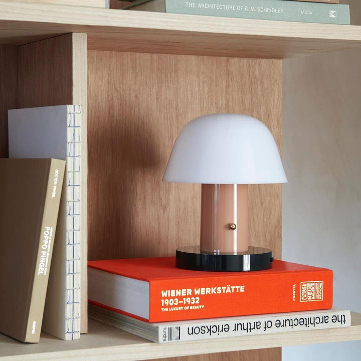 Serena Built-in Battery Table Light - Vakkerlight