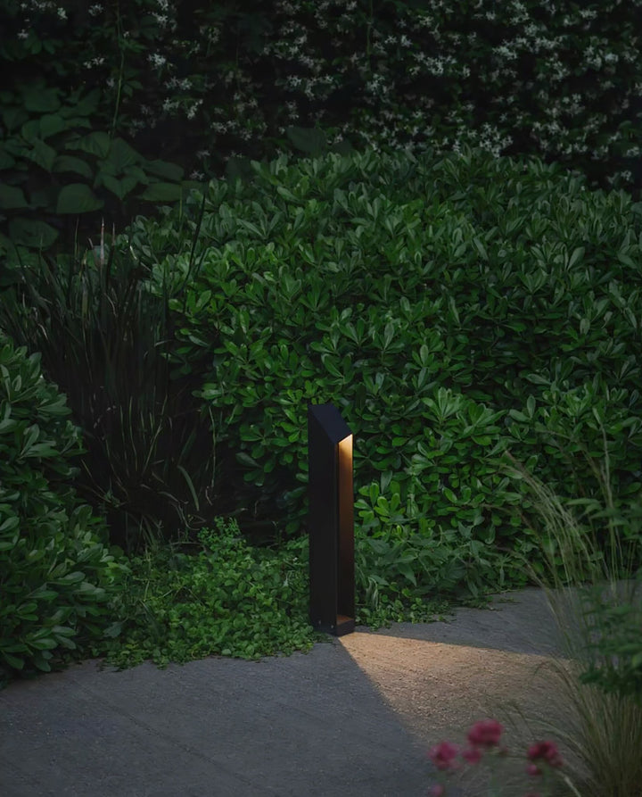 Shadow Peak Outdoor Bollard Light - Vakkerlight