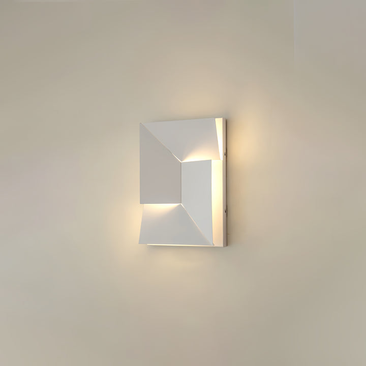 Shadows Grand Sconce