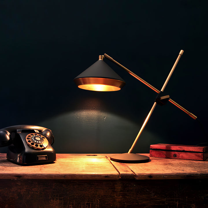 Shear Table Lamp - Vakkerlight