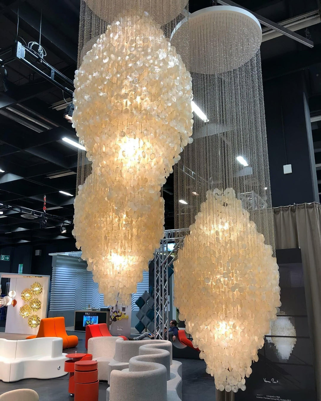 Shell Waterfall Chandelier - Vakkerlight