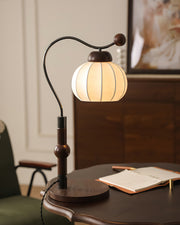 Lampe de table globe en soie