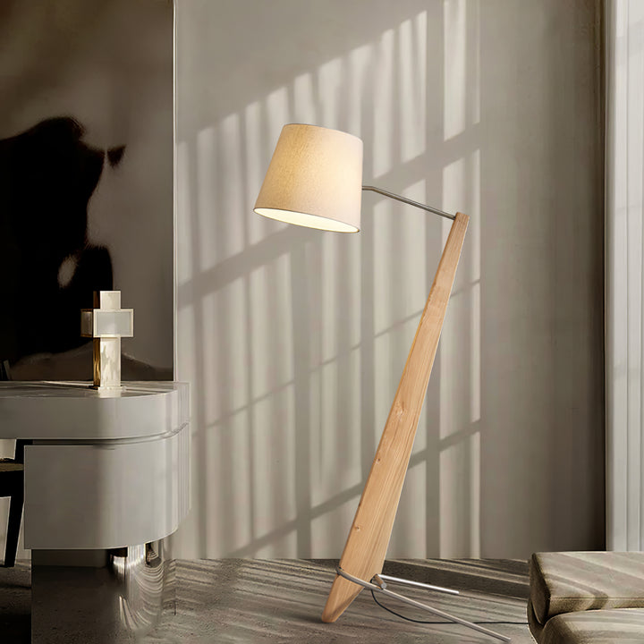 Silva Giant Floor Lamp - Vakkerlight