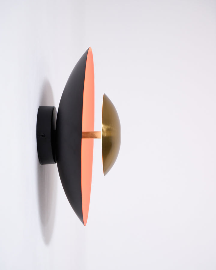 Simplicity Glow Plug - in Wall Light - Vakkerlight