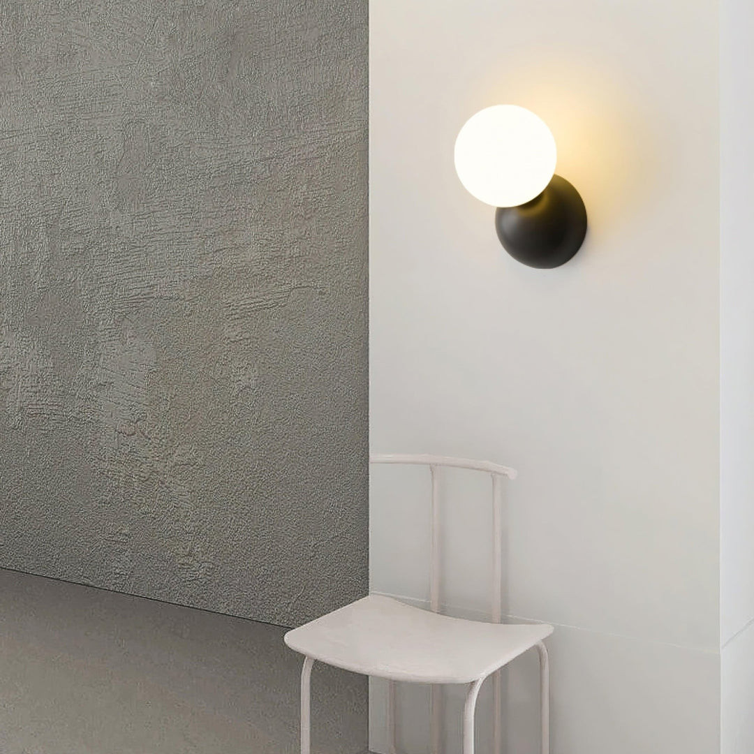 Single Globe Wall Light - Vakkerlight