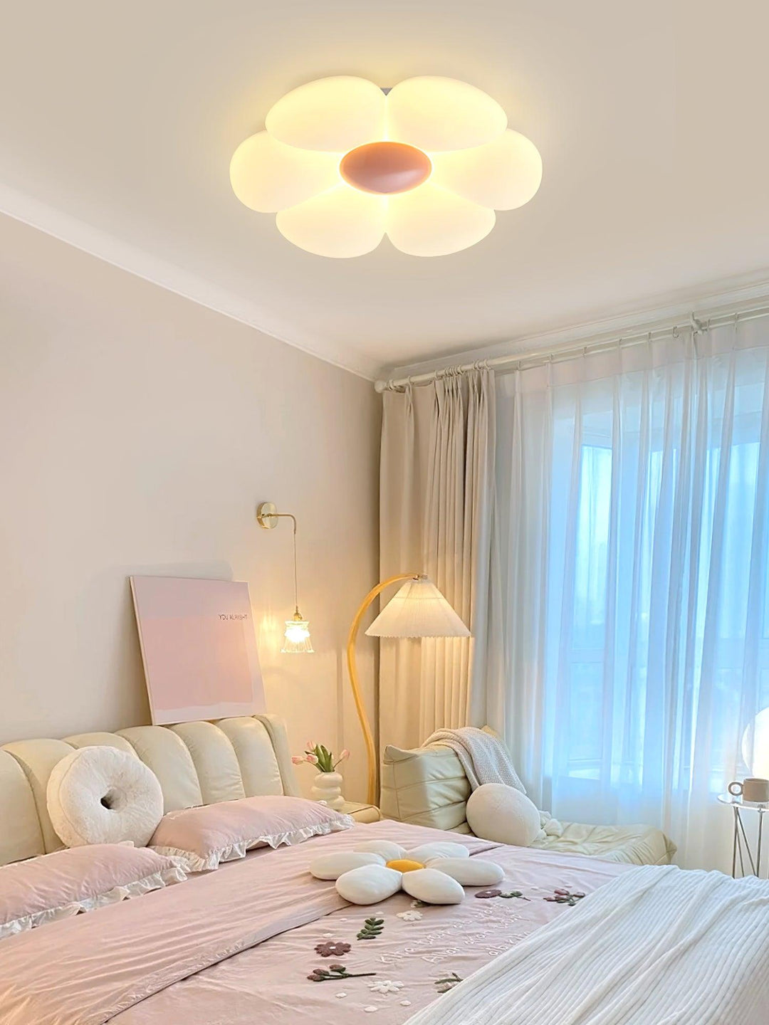 Six - leaf Flower Kids Room Ceiling Lamp - Vakkerlight