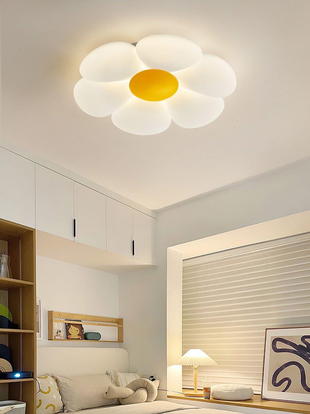 Six - leaf Flower Kids Room Ceiling Lamp - Vakkerlight