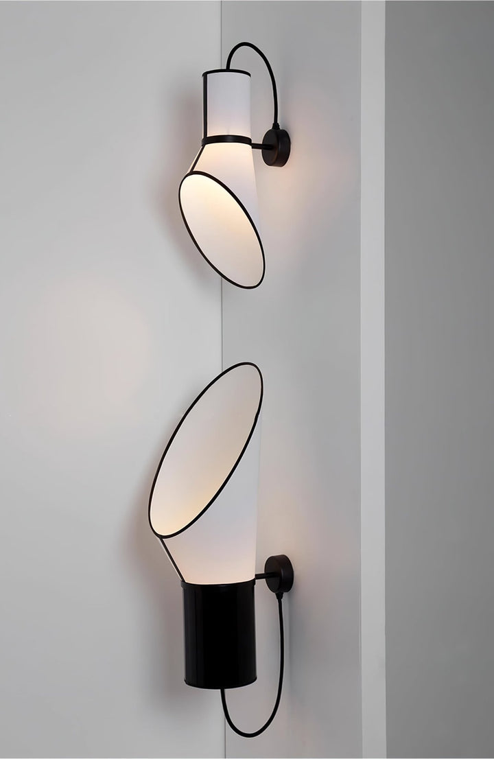 Sketch Line Wall Sconce - Vakkerlight