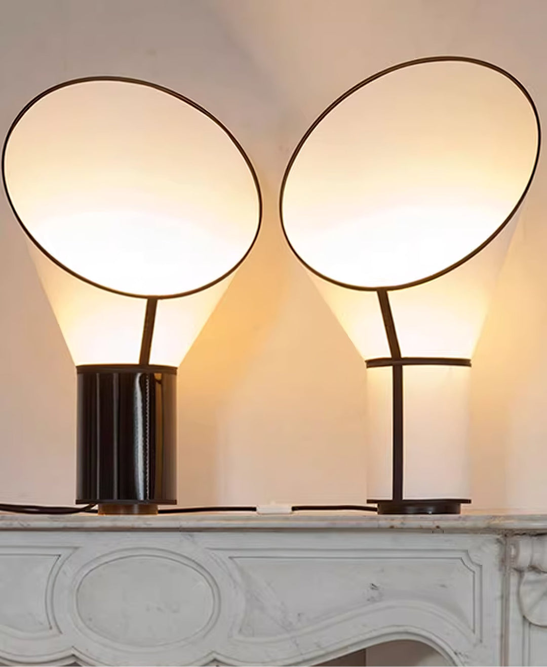 Artful Outline Table Lamp - Vakkerlight