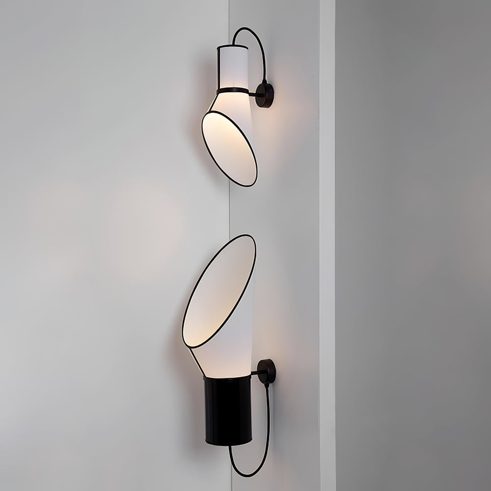 Sketch Line Wall Sconce - Vakkerlight