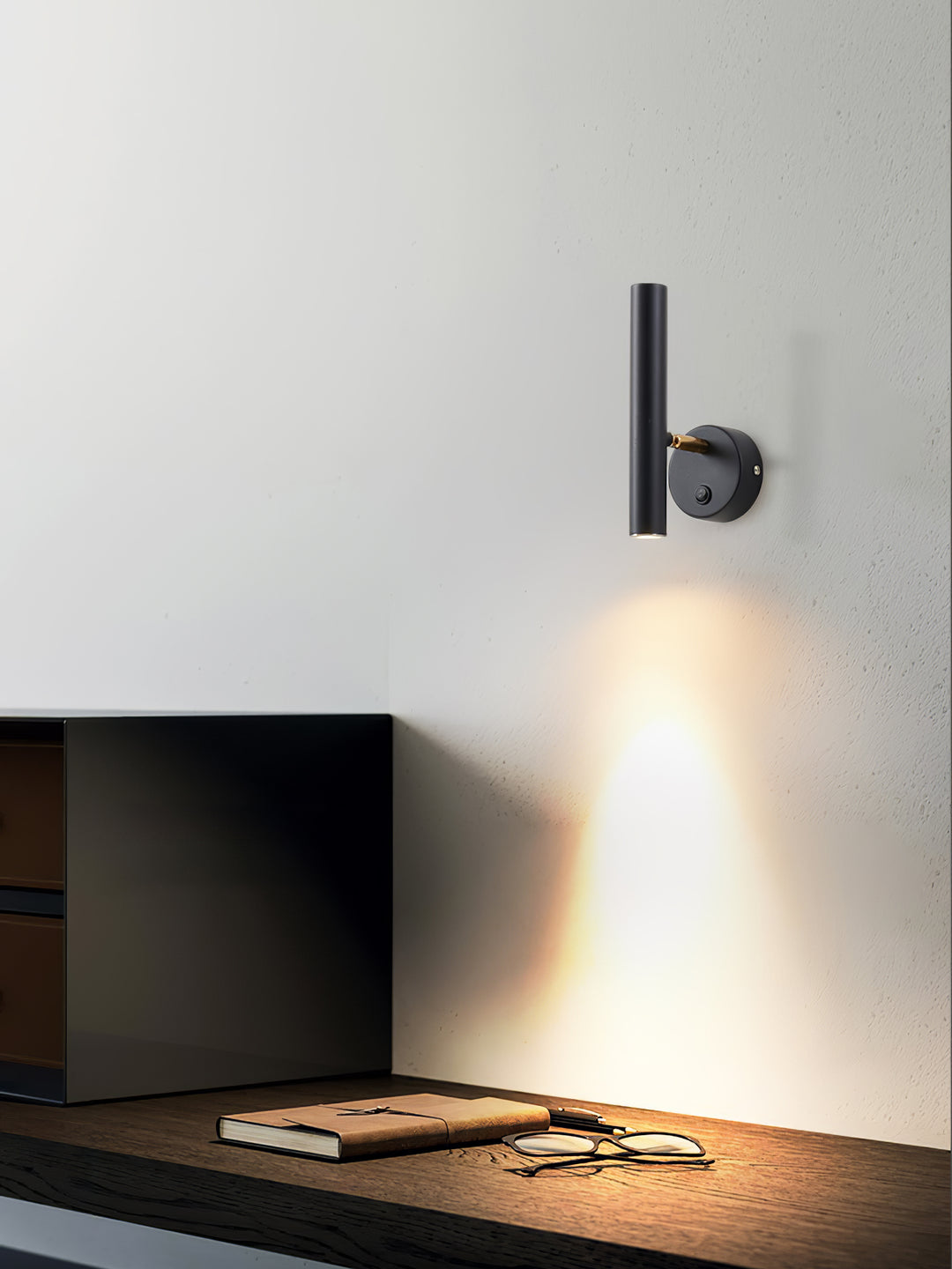 Slender Adjustable Wall Lamp - Vakkerlight