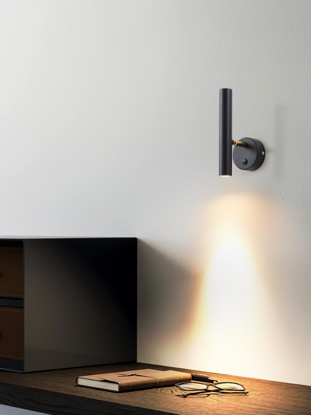 Slender Adjustable Wall Lamp - Vakkerlight