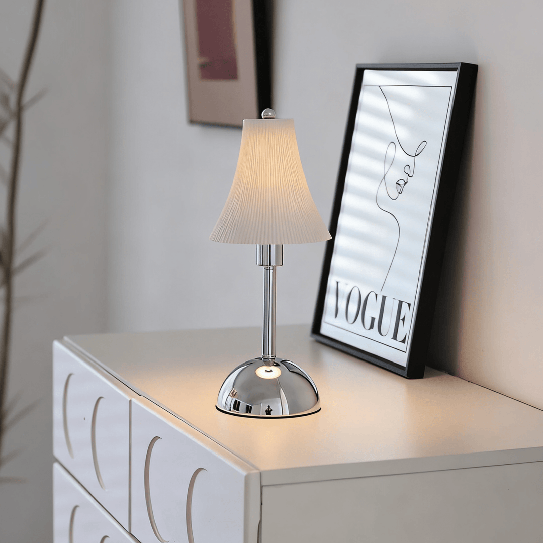 Slim Waist Table Lamp - Vakkerlight