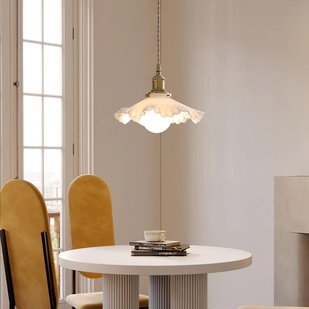 Small Floral Pendant Lamp - Vakkerlight