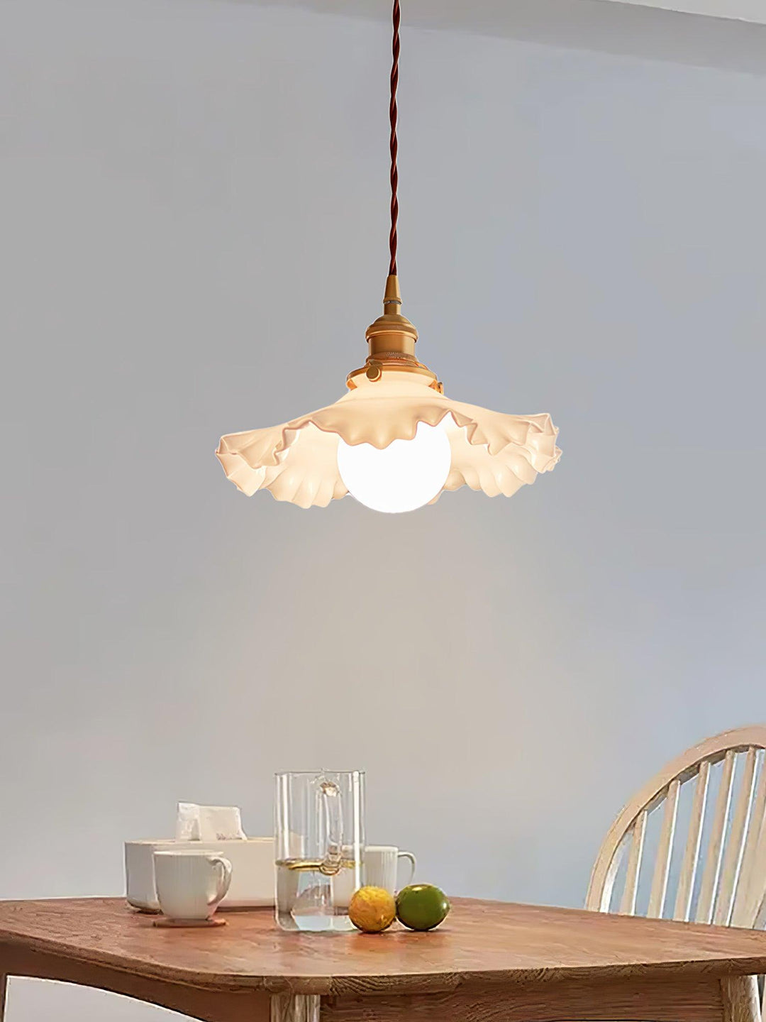 Small Floral Pendant Lamp - Vakkerlight