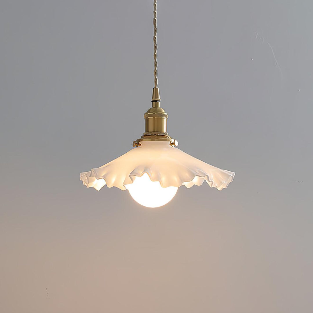 Small Floral Pendant Lamp - Vakkerlight