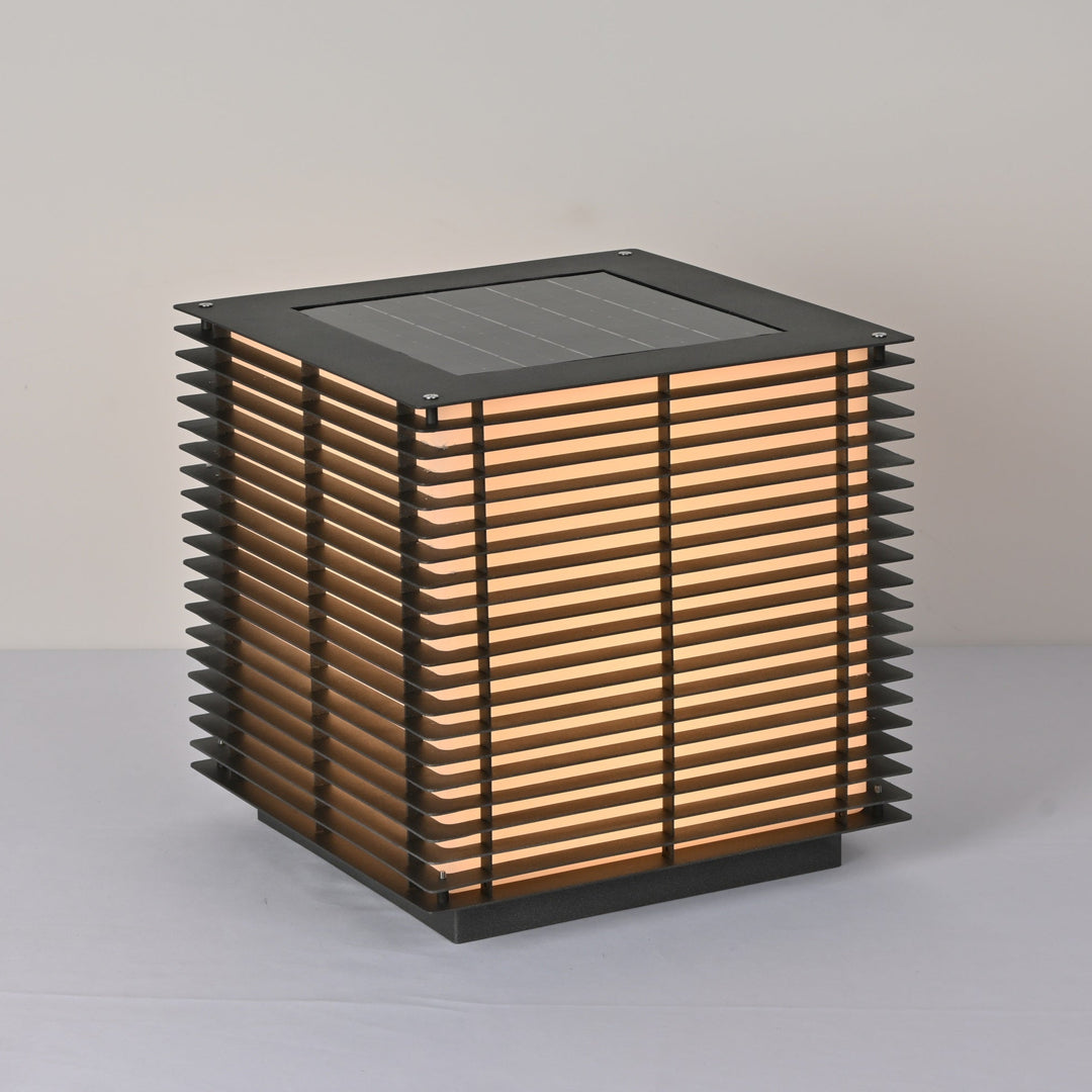 Solar Grid Outdoor Light - Vakkerlight