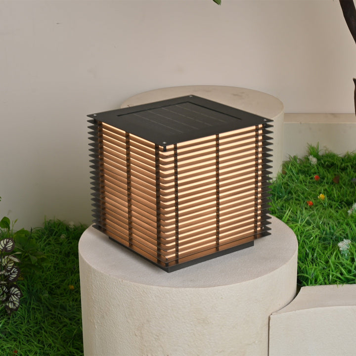Solar Grid Outdoor Light - Vakkerlight