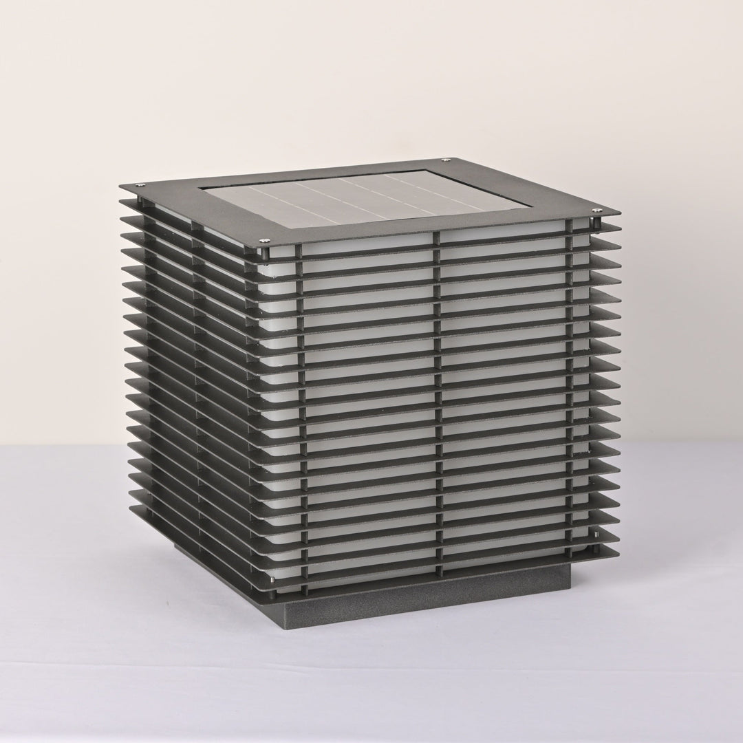 Solar Grid Outdoor Light - Vakkerlight