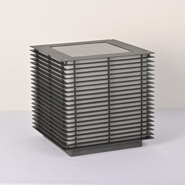 Solar Grid Outdoor Light - Vakkerlight