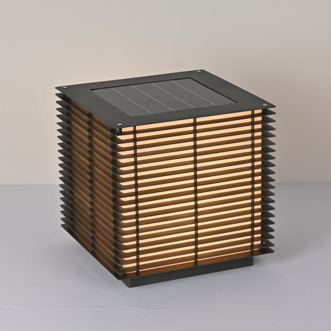 Solar Grid Outdoor Light - Vakkerlight