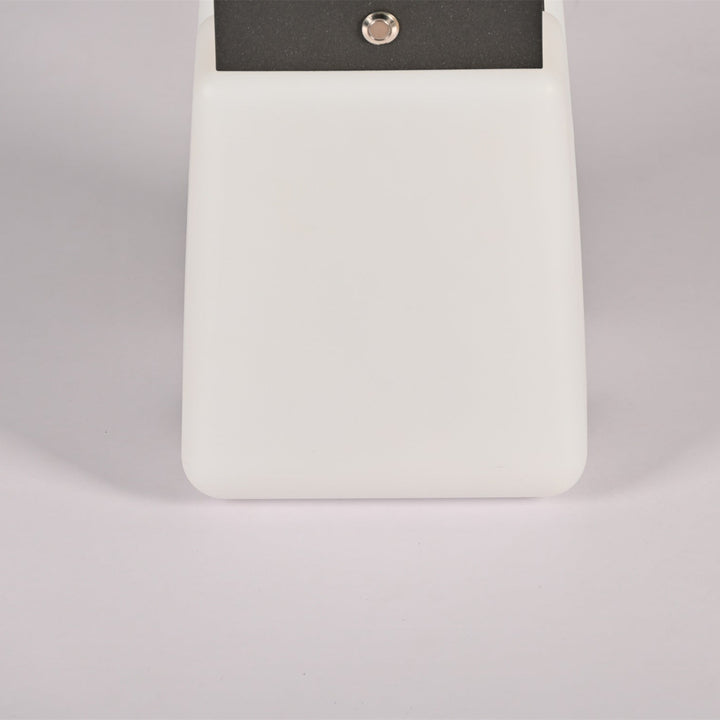 Solara Edge Lantern Outdoor Lamp - Vakkerlight