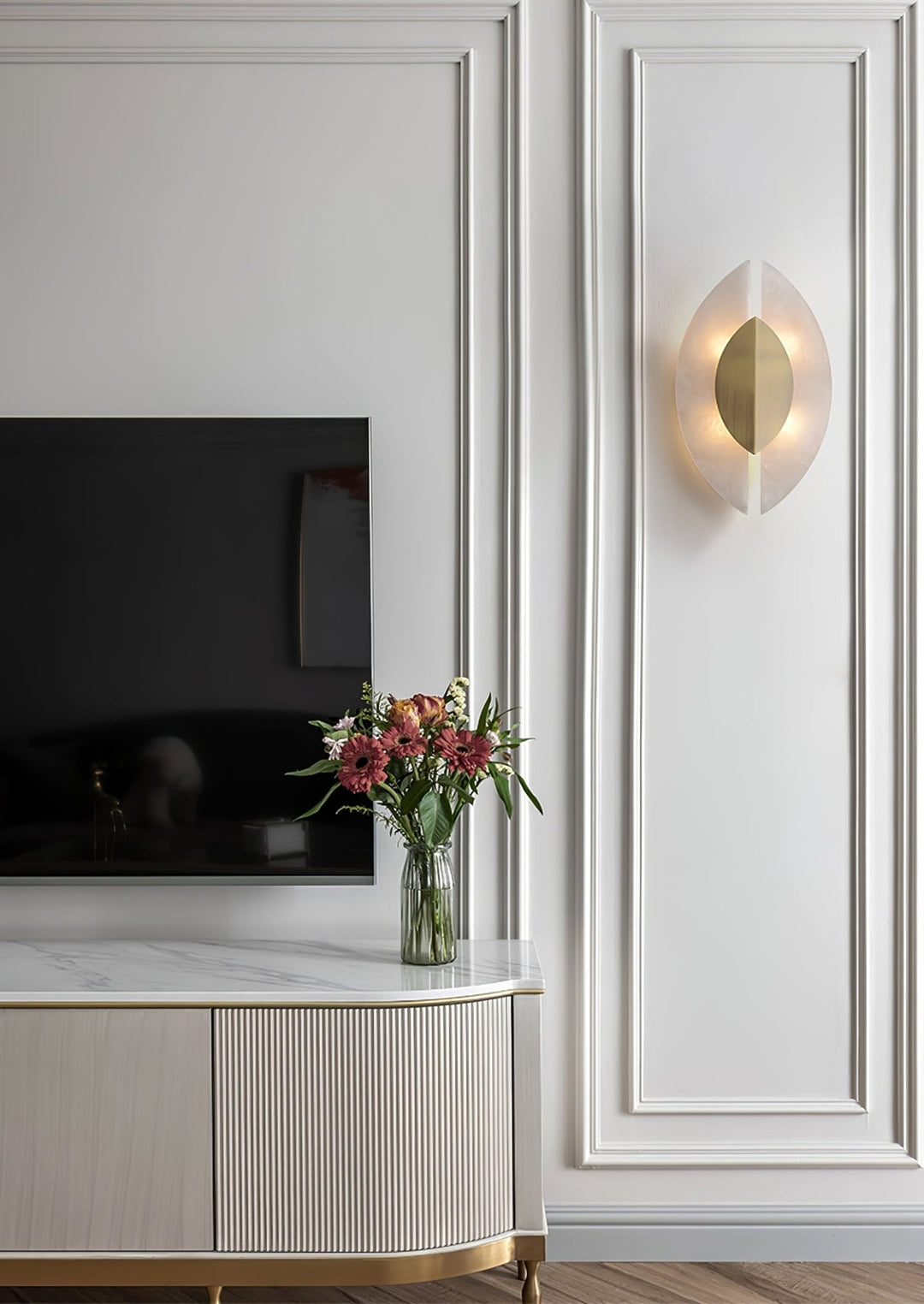 Solari Alabaster Leaf Sconce - Vakkerlight