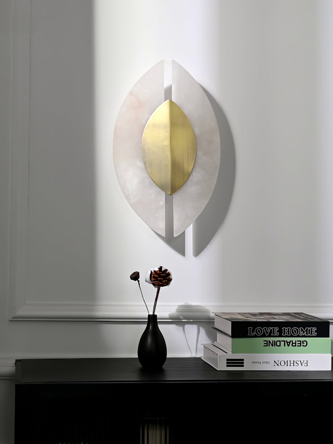 Solari Alabaster Leaf Sconce - Vakkerlight