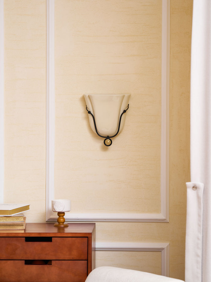 Solenne Shell Wall Sconce