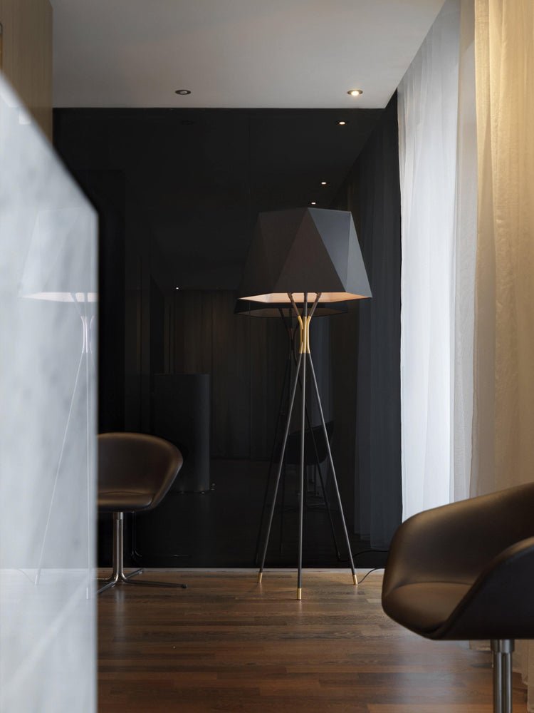 Solitaire Floor Lamp - Vakkerlight