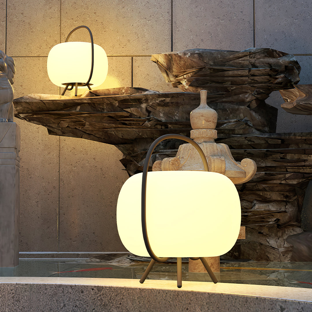 Soluna Pod Lantern Outdoor Lamp - Vakkerlight