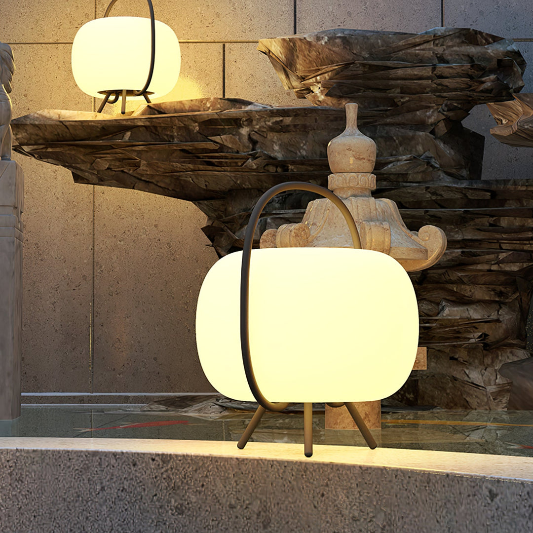 Soluna Pod Lantern Outdoor Lamp - Vakkerlight