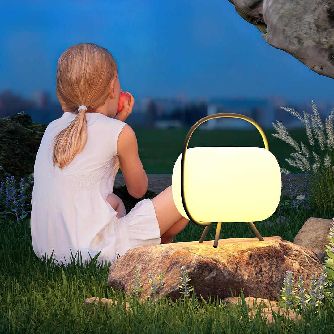 Soluna Pod Lantern Outdoor Lamp - Vakkerlight