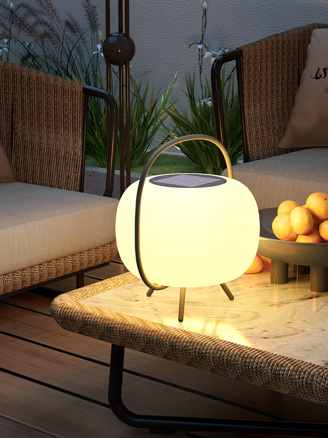Soluna Pod Lantern Outdoor Lamp - Vakkerlight