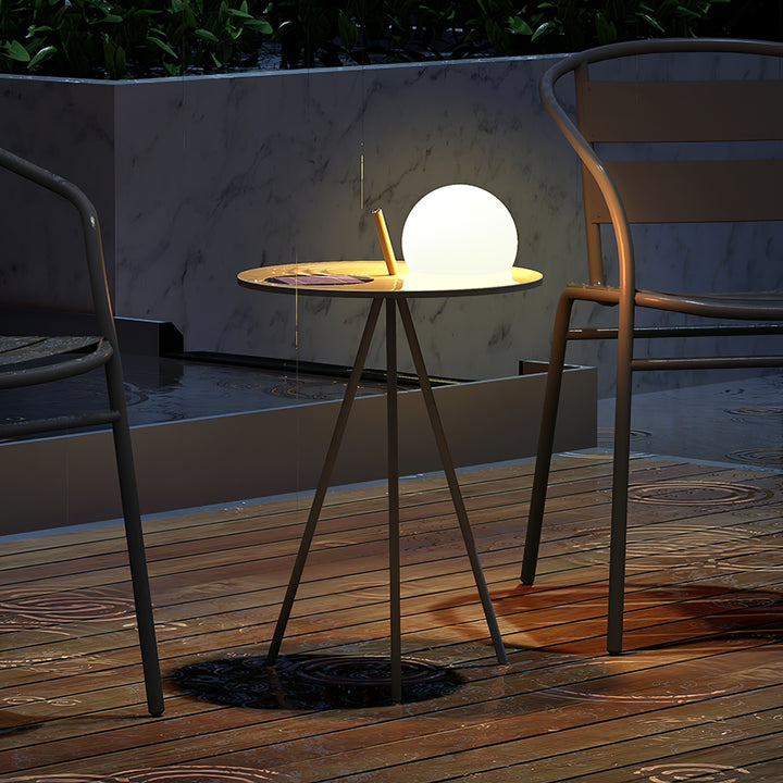 Soluna Tripod Outdoor Lamp - Vakkerlight