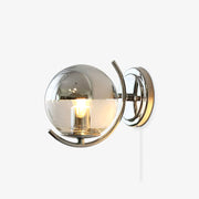 مصباح حائط على شكل كرة فضائية