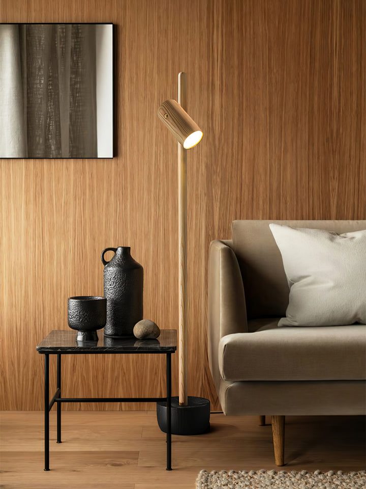 Spotlight Wood Floor Lamp - Vakkerlight