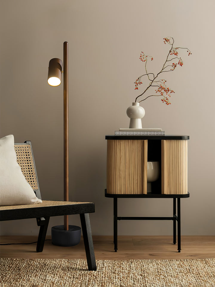 Spotlight Wood Floor Lamp - Vakkerlight