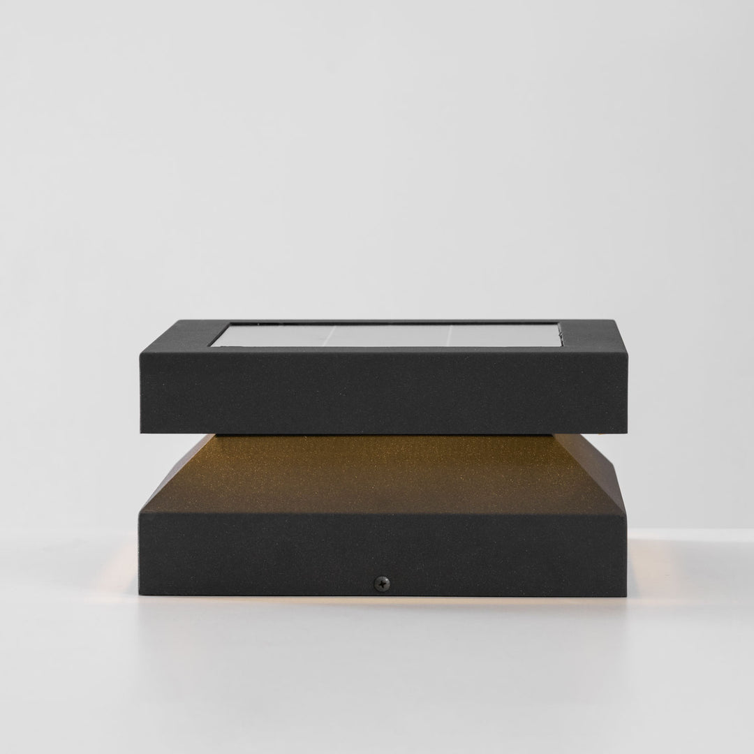 Square Post Outdoor Light - Vakkerlight