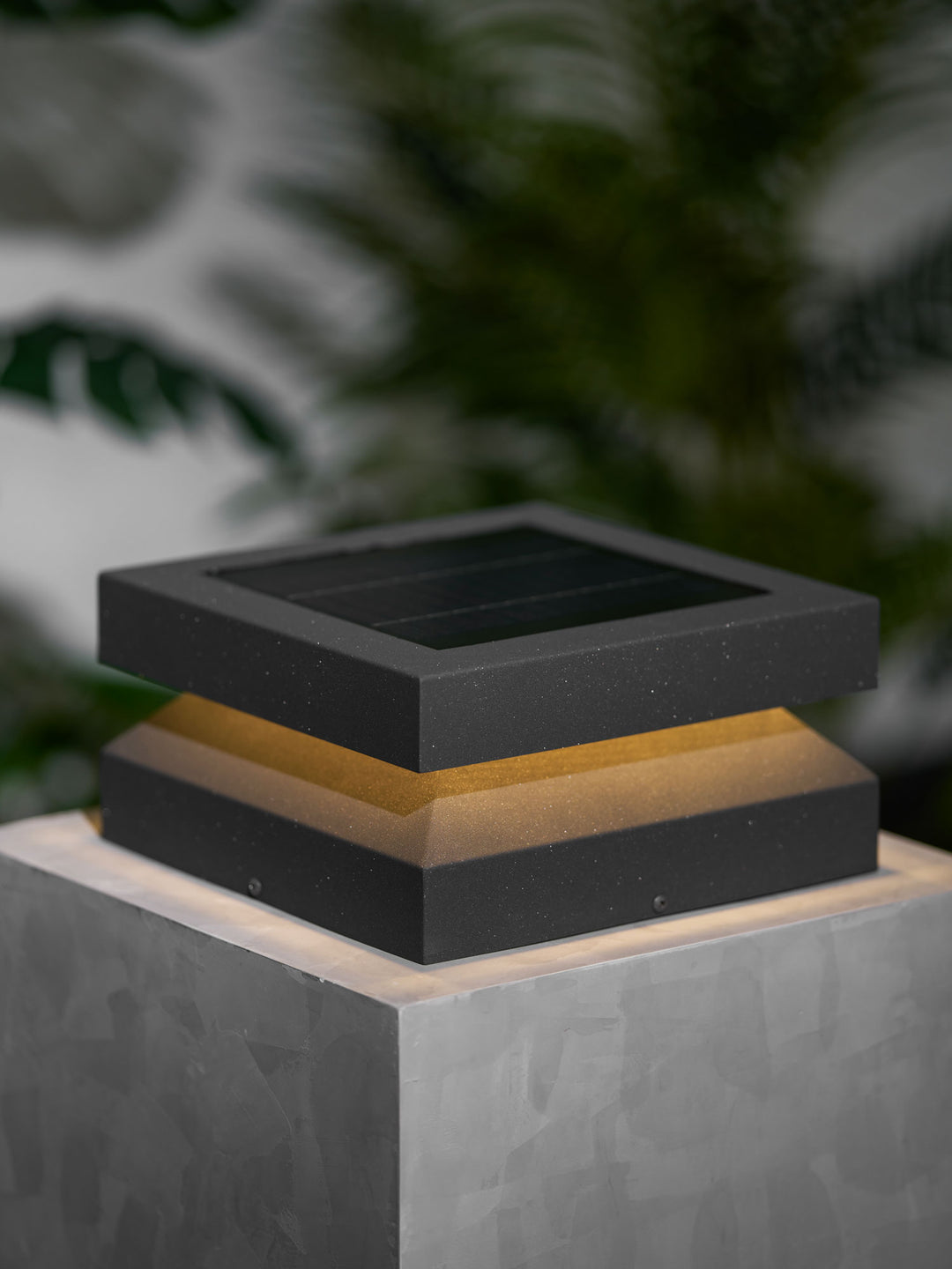 Square Post Outdoor Light - Vakkerlight