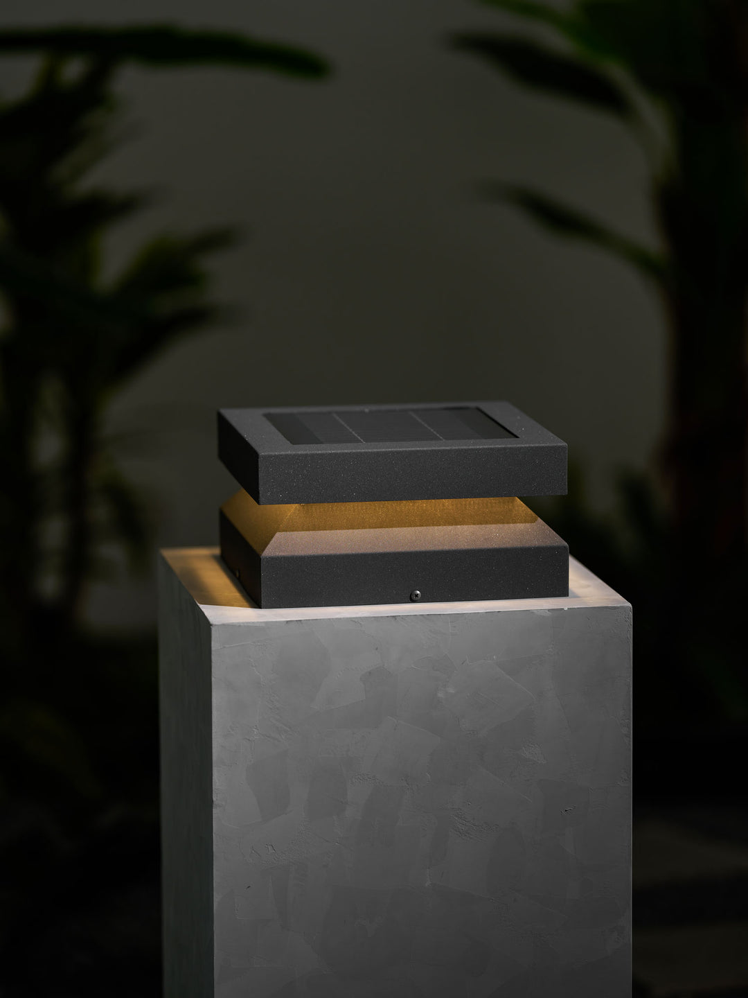 Square Post Outdoor Light - Vakkerlight