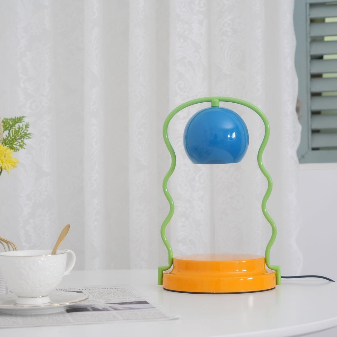 Squiggle Bright Table Lamp - Vakkerlight