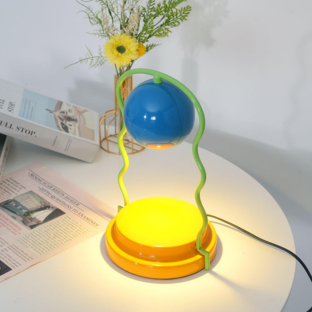 Squiggle Bright Table Lamp - Vakkerlight