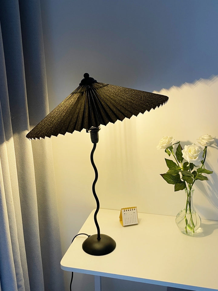 Lampe de table gribouillis