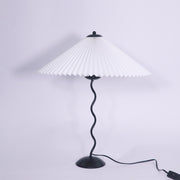 Lámpara de mesa ondulada