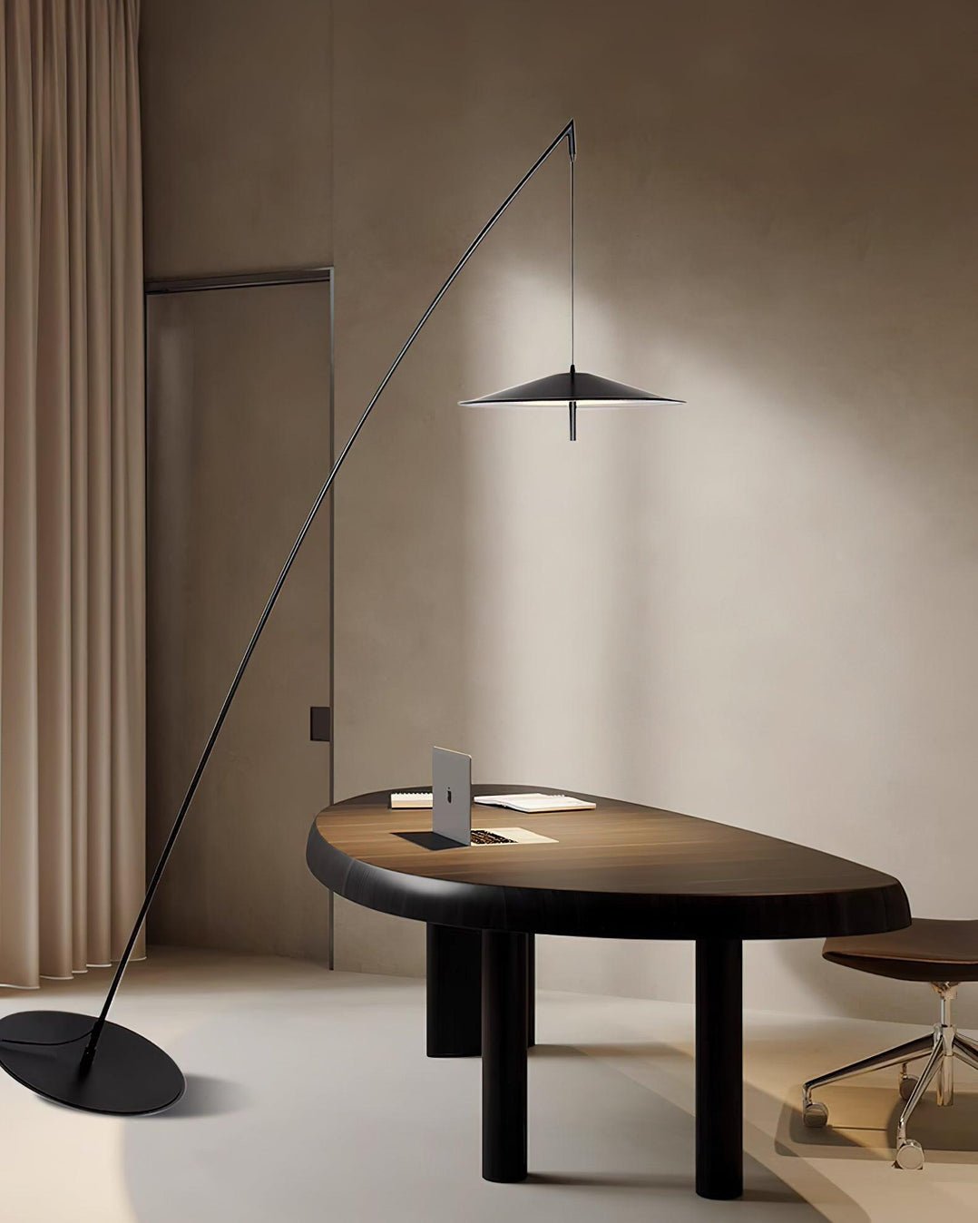 Steadfast Floor Lamp - Vakkerlight