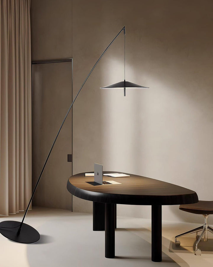 Steadfast Floor Lamp - Vakkerlight