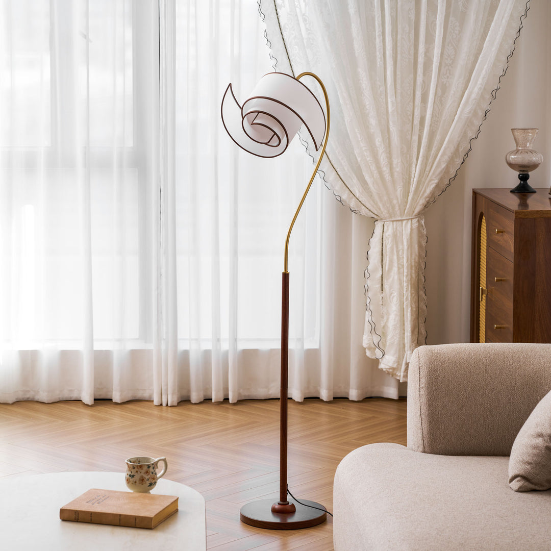 Stelmo Curved Neck Floor Lamp - Vakkerlight