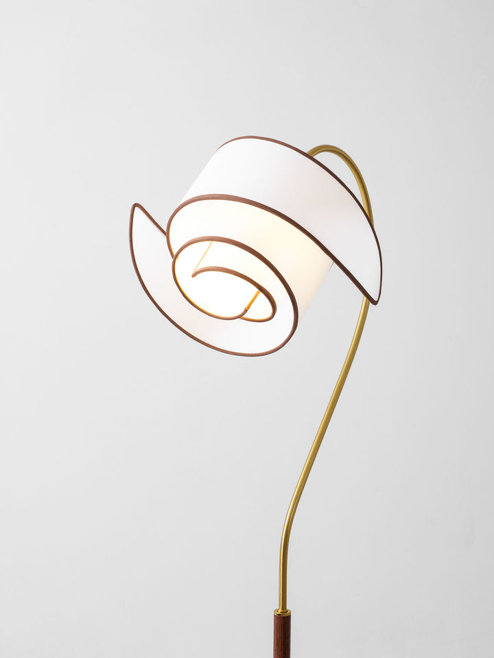Stelmo Curved Neck Floor Lamp - Vakkerlight
